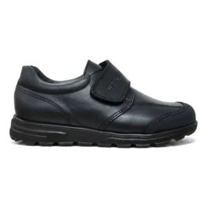 Zapato colegial Pablosky 334520 en piel azul marino con cierre de velcro, vista lateral.