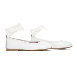 Zapato comunion bailarina blanco con cintas.