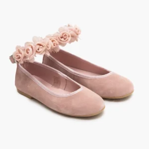 Bailarina comunion rosa con flores.