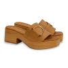 Sandalia zueco marca lince camel modelo 41759.
