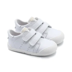 Zapato deportiva crios respetuoso blanditos modelo paris color todo blanco.