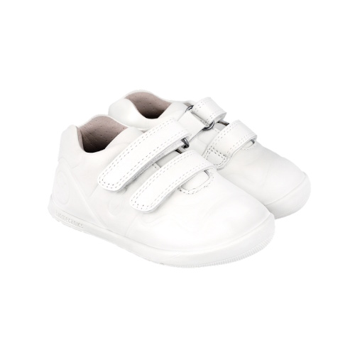 Biomecanics zapatilla deportiva respetuosa modelo 241160 color blanco.