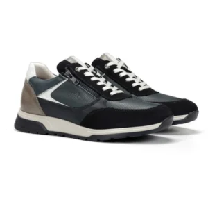 Zapato Deportivo hombre Fluchos modelo F2191 color marino.