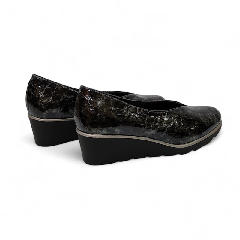 Zapatos salón mujer cuña baja charol plomo vista talón y trasera Dchicas