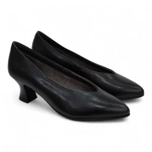 Zapatos de salón mujer Pitillos 10854 negros de piel, con tacón bajo cómodo y puntera afilada, confort garantizado.