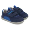 Zapatillas Garvalin barefoot para niño en color azul con cierre de velcro.
