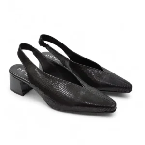 Zapato de salón destalonado para mujer DChicas 4861 en piel grabada color negro con tacón bloque.