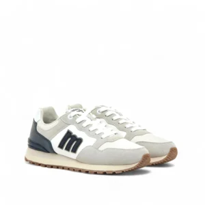 Zapatillas Mustang 84711 hombre color blanco y gris con logo azul marino.