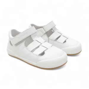 Par de zapatos respetuosos para bebé Blanditos de piel blanca con cierre de velcro