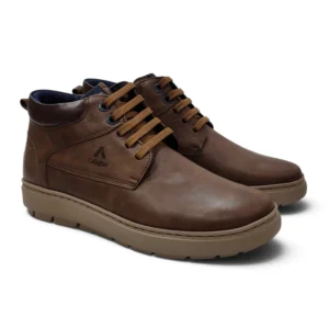 Botín para hombre Callaghan 60608 marrón de piel con cordones y suela cómoda.