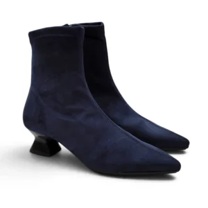 botin mujer daniela vega 2907 azul marino tacon bajo geométrico