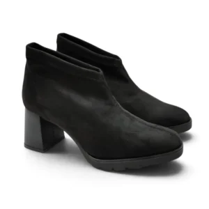 Botines de mujer en licra negra Daniela Vega con tacón ancho y suela dentada track